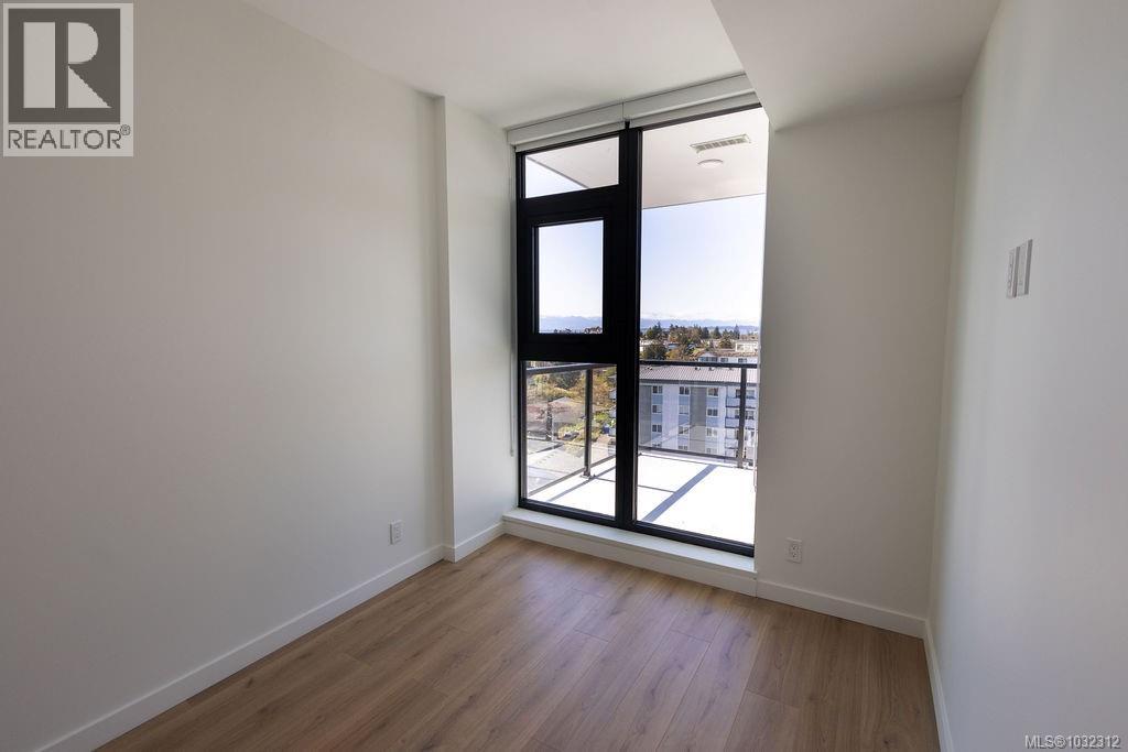 602 899 Esquimalt Road, Esquimalt