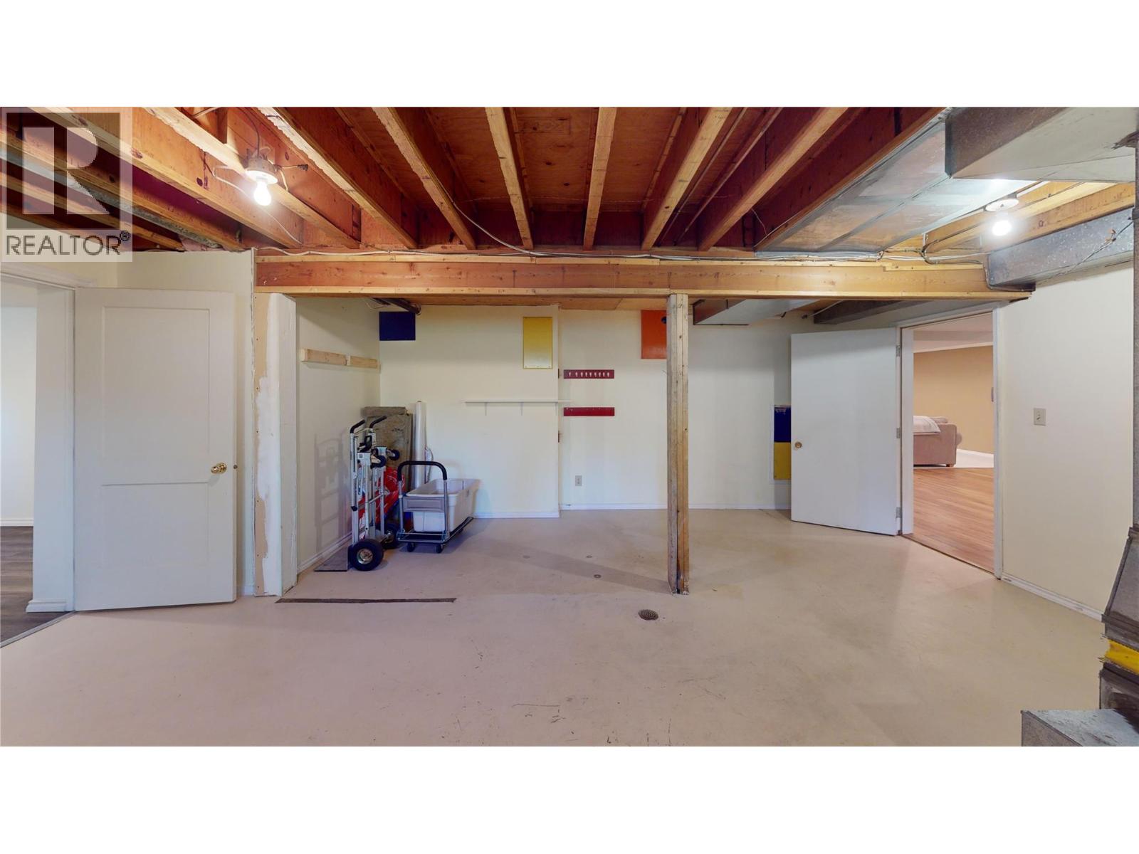 105 CASTLE MOUNTAIN ROAD - 42