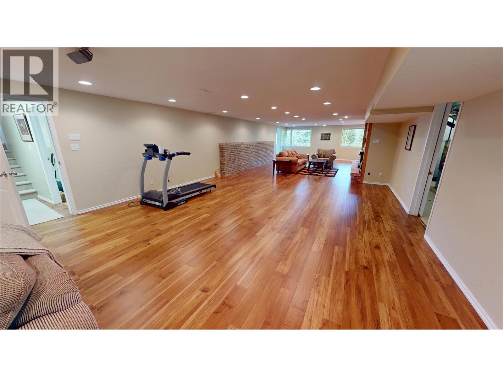 105 CASTLE MOUNTAIN ROAD - 32