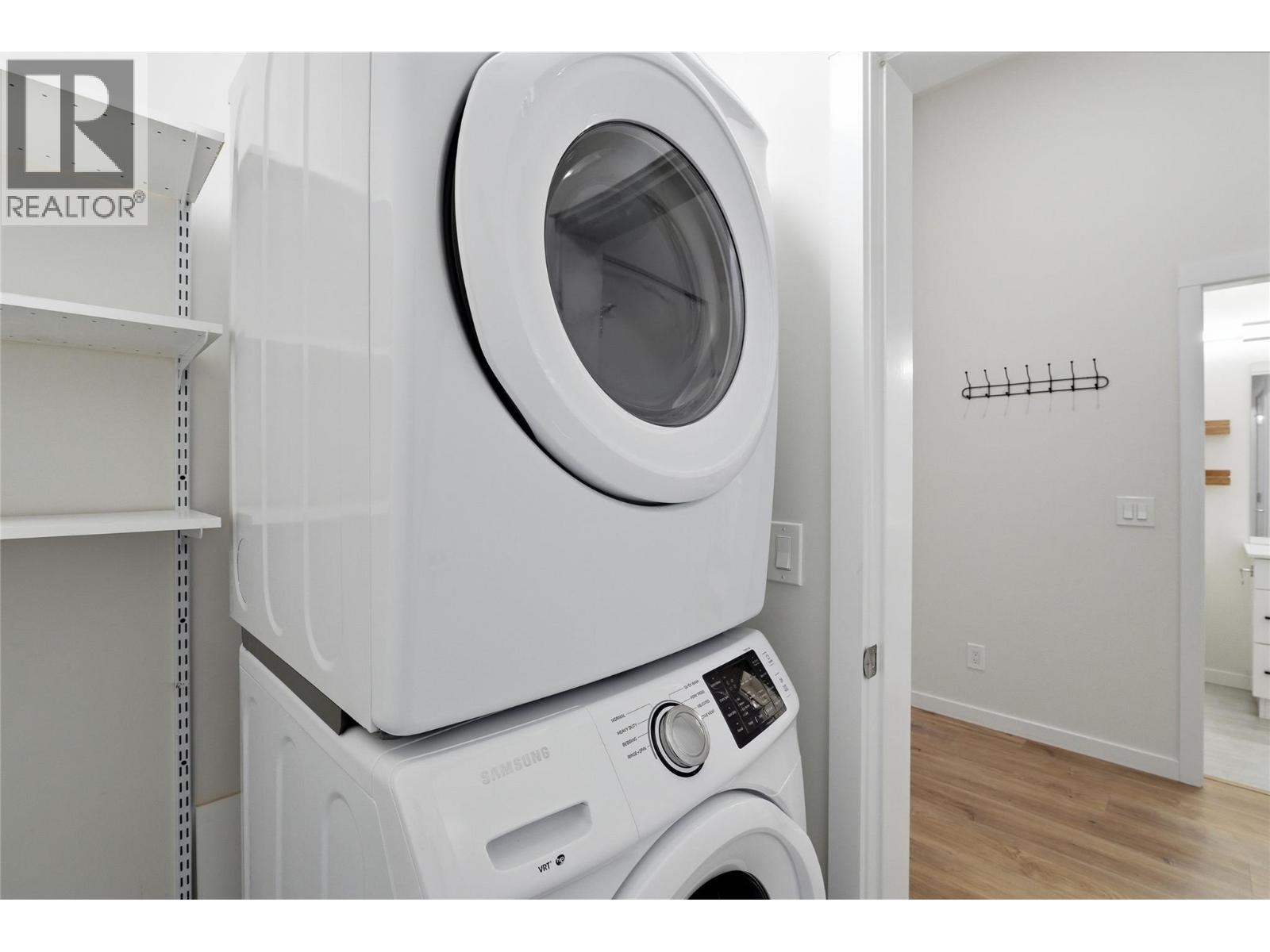 #114 1880 HUGH ALLAN DRIVE - 10