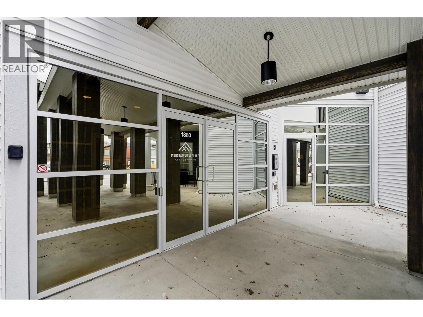 #114 1880 HUGH ALLAN DRIVE - 28