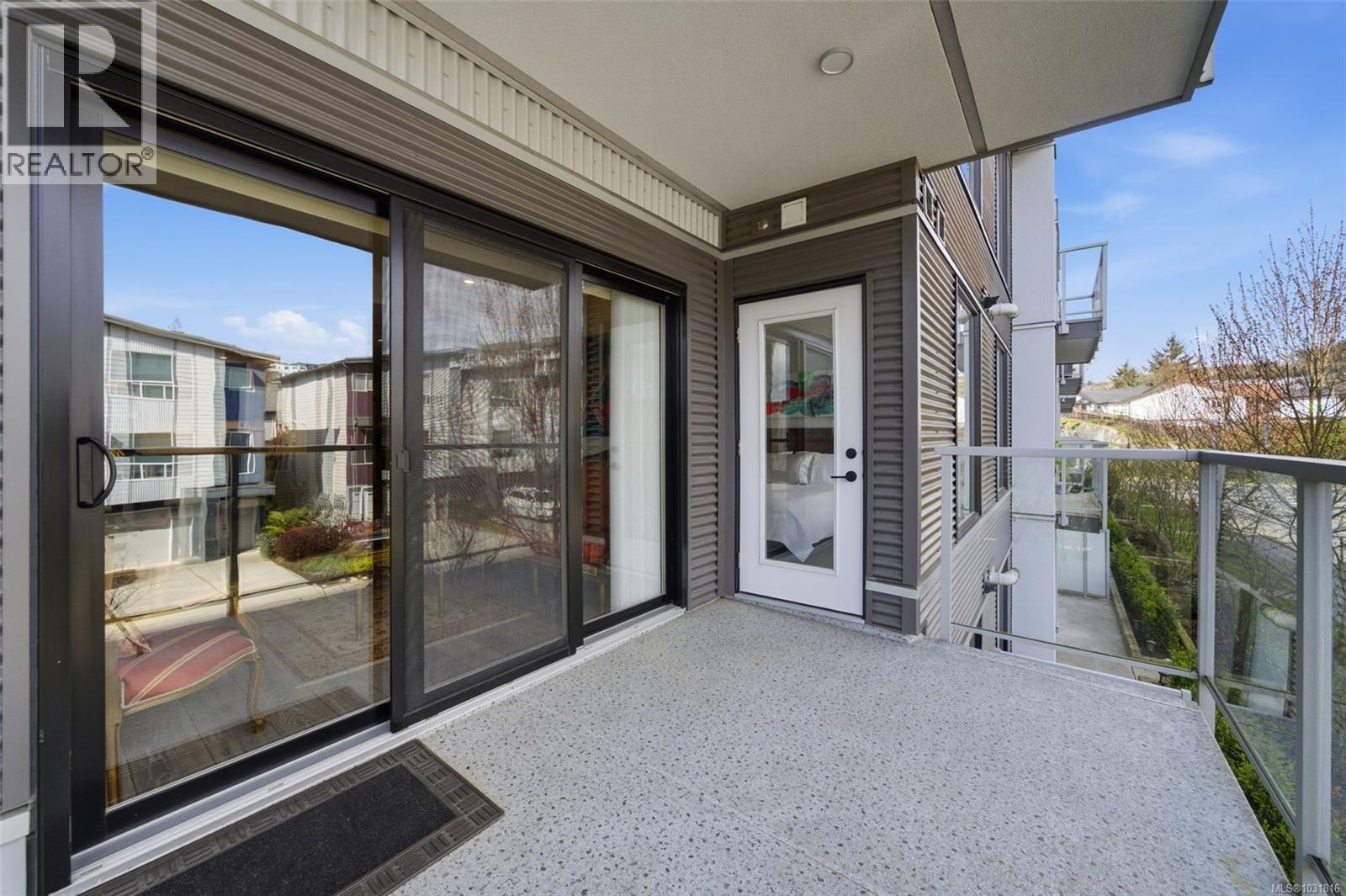 212 950 Whirlaway Crescent, Langford