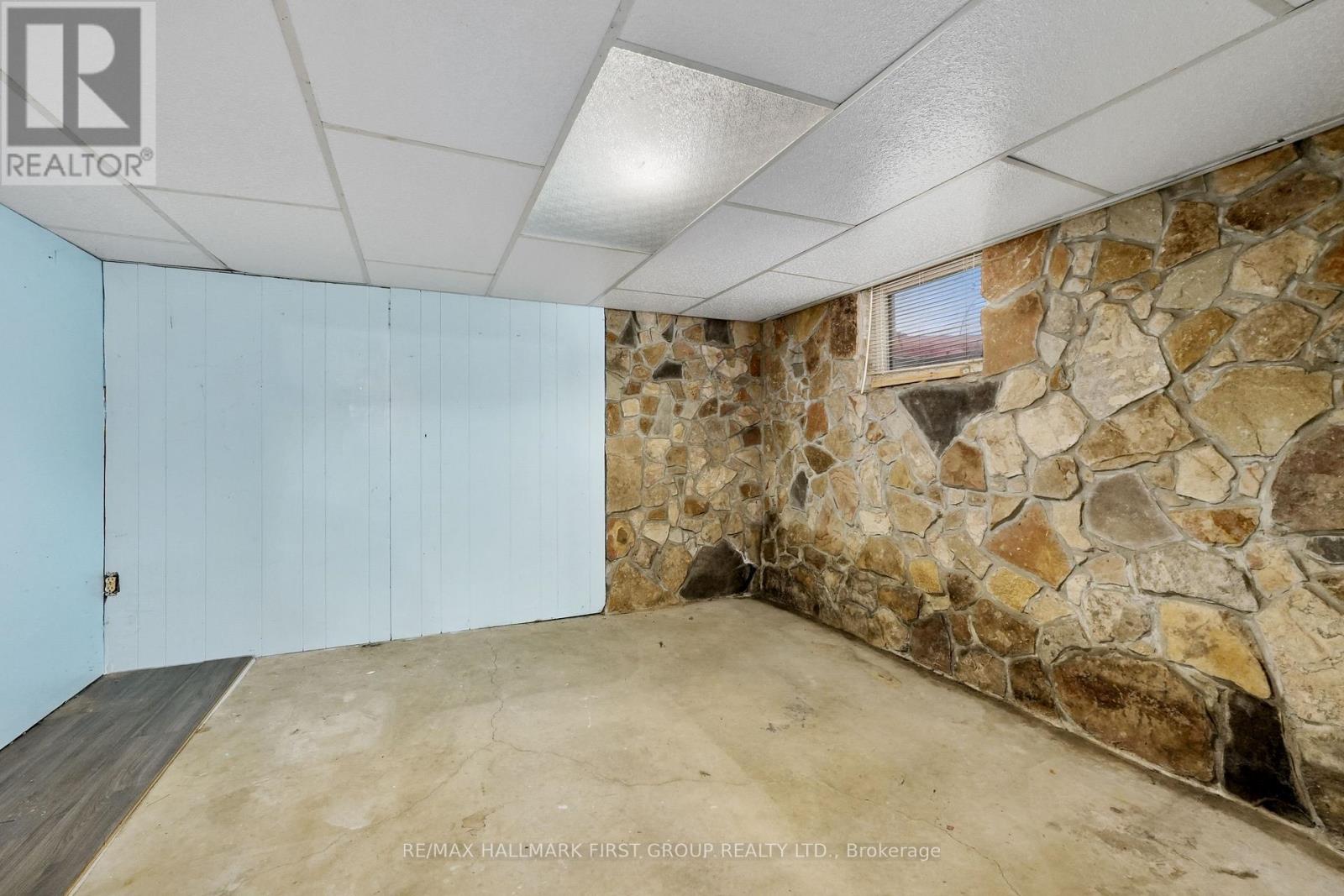 64 ALEXANDER STREET - 21