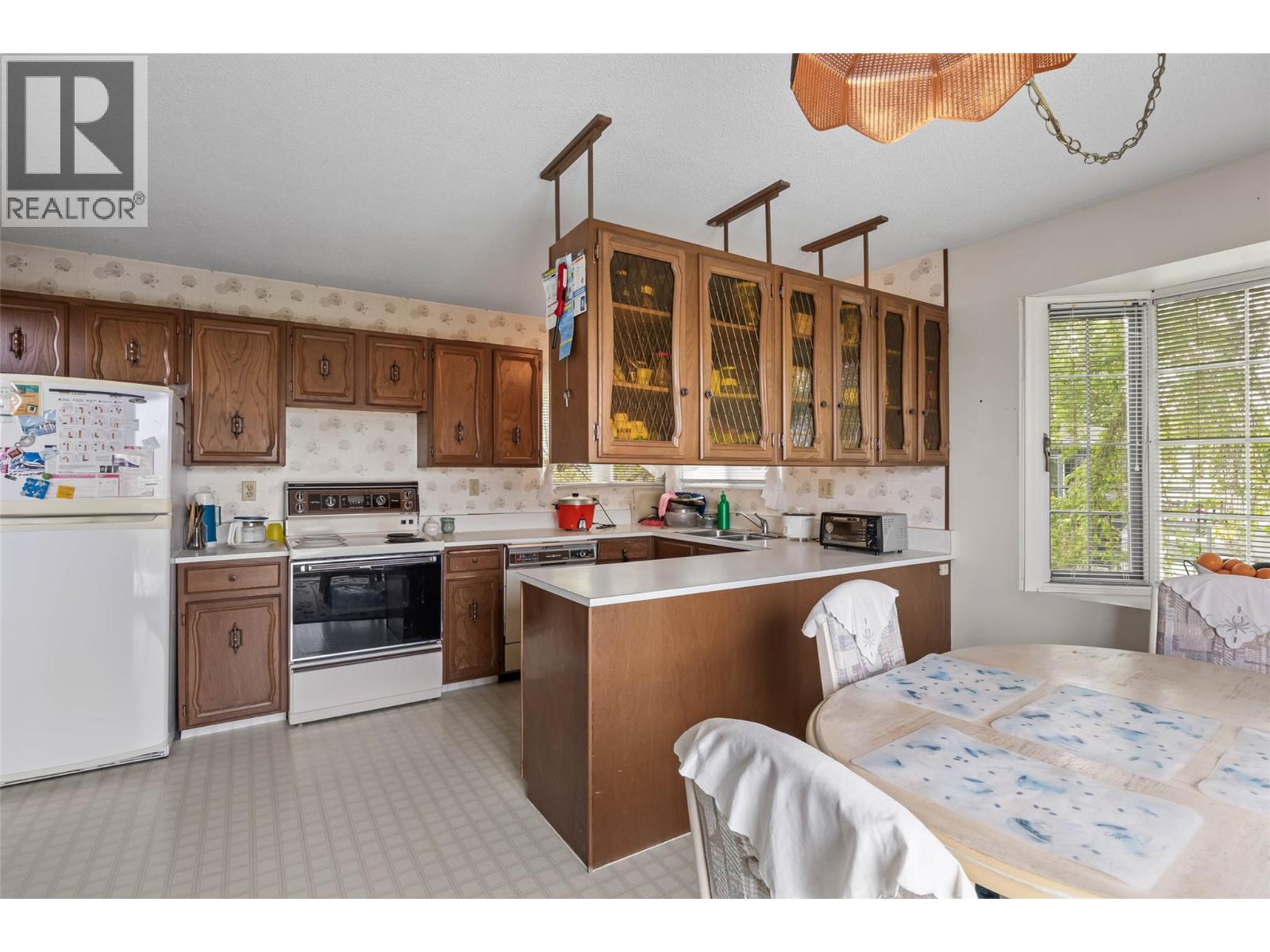 178 WADDINGTON DRIVE - 16