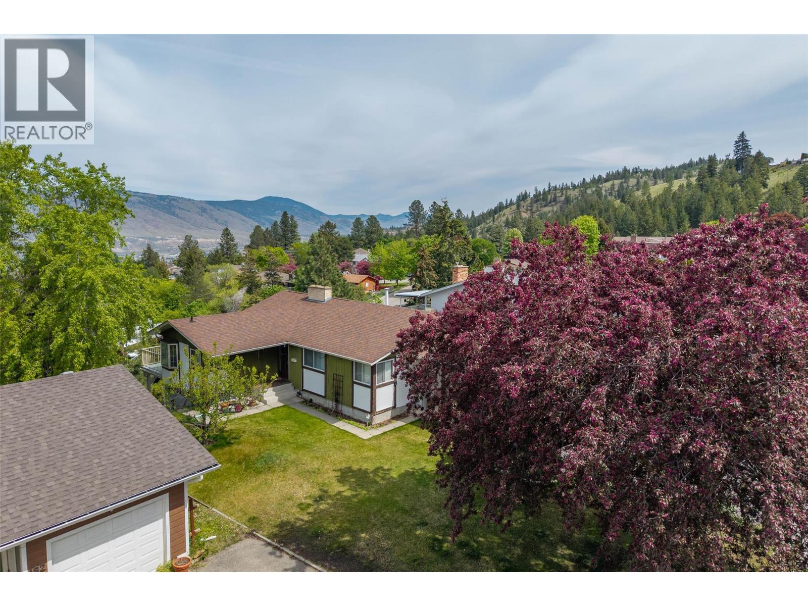 178 WADDINGTON DRIVE - 32