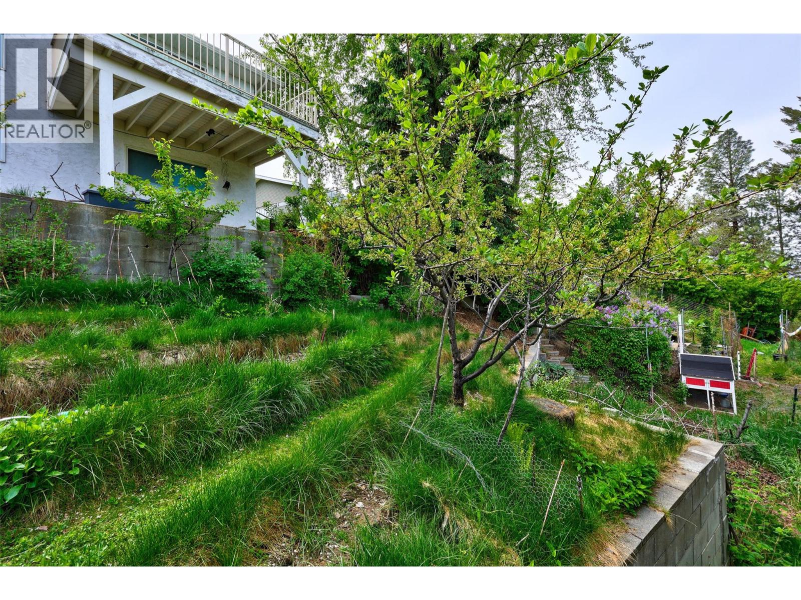 178 WADDINGTON DRIVE - 35