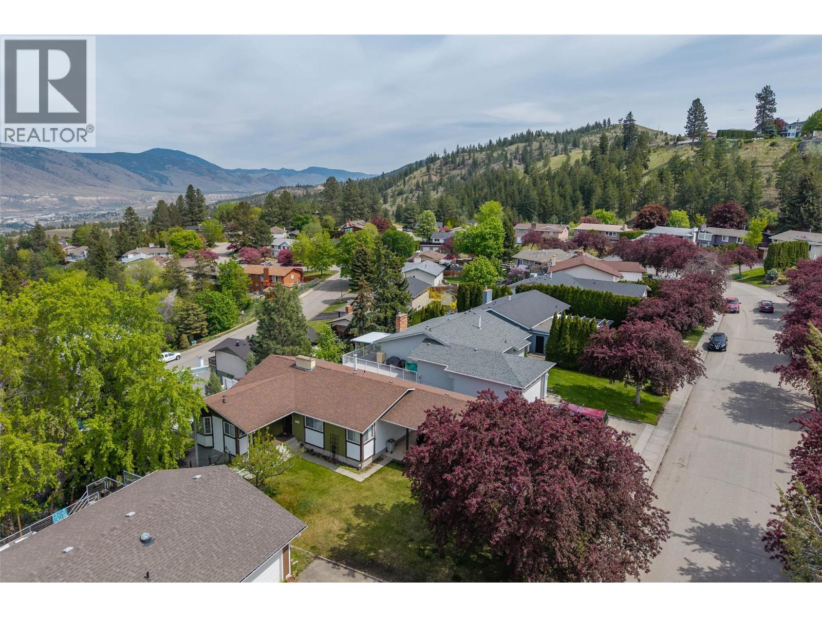 178 WADDINGTON DRIVE - 38