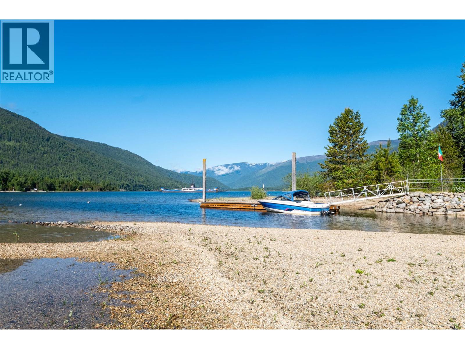 6158 REDFISH Road - 77