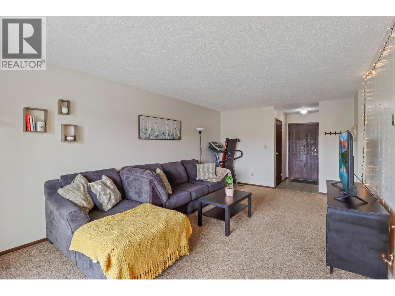 #1416 2015 2 STREET N - 9