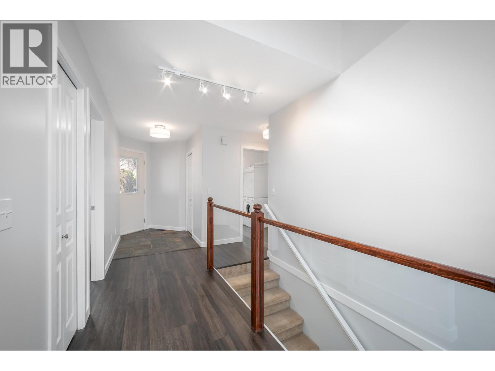 2317 Shannon Heights Place, Kelowna