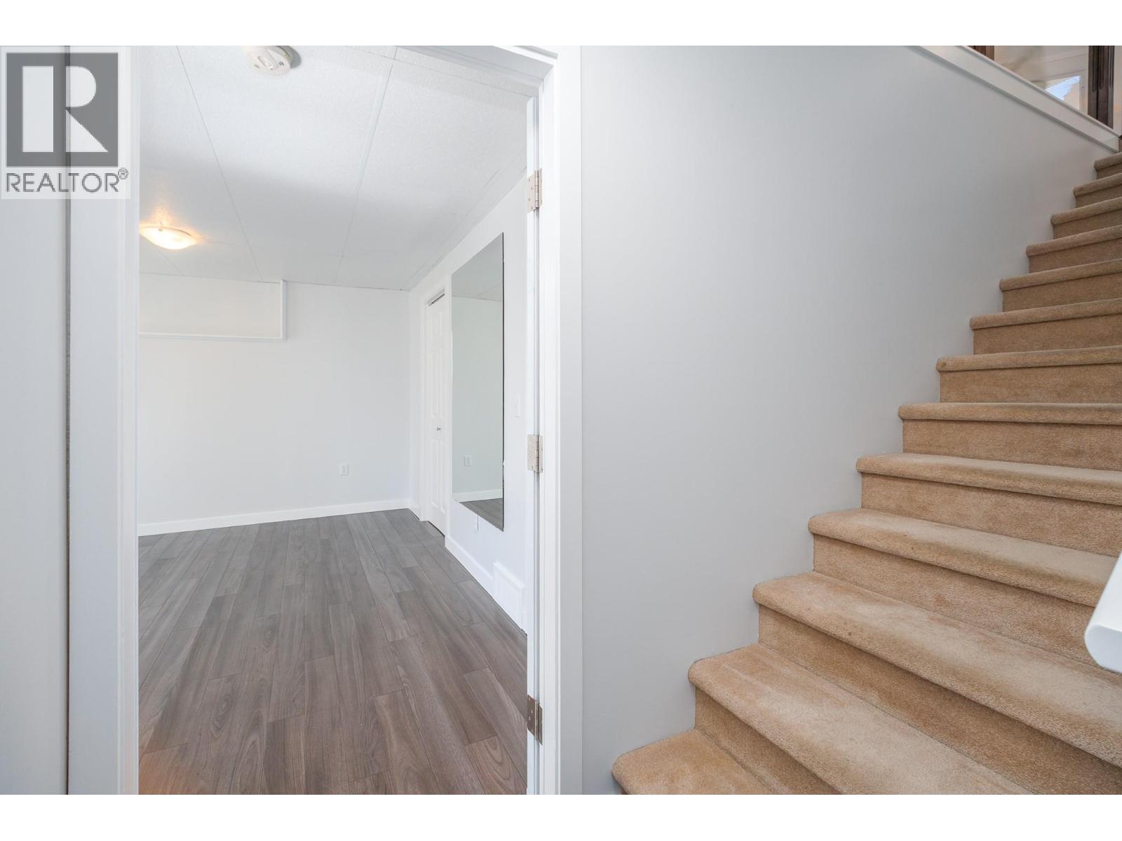 2317 Shannon Heights Place, Kelowna