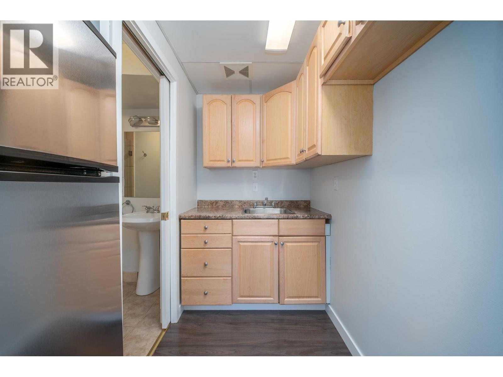 2317 Shannon Heights Place, Kelowna