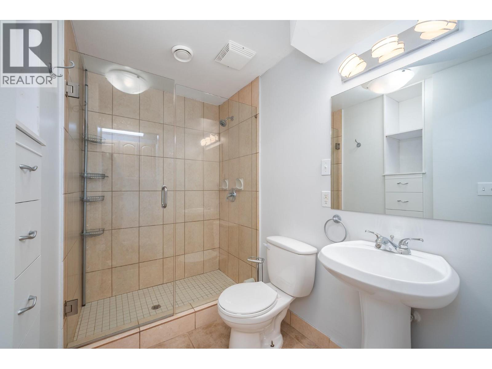 2317 Shannon Heights Place, Kelowna