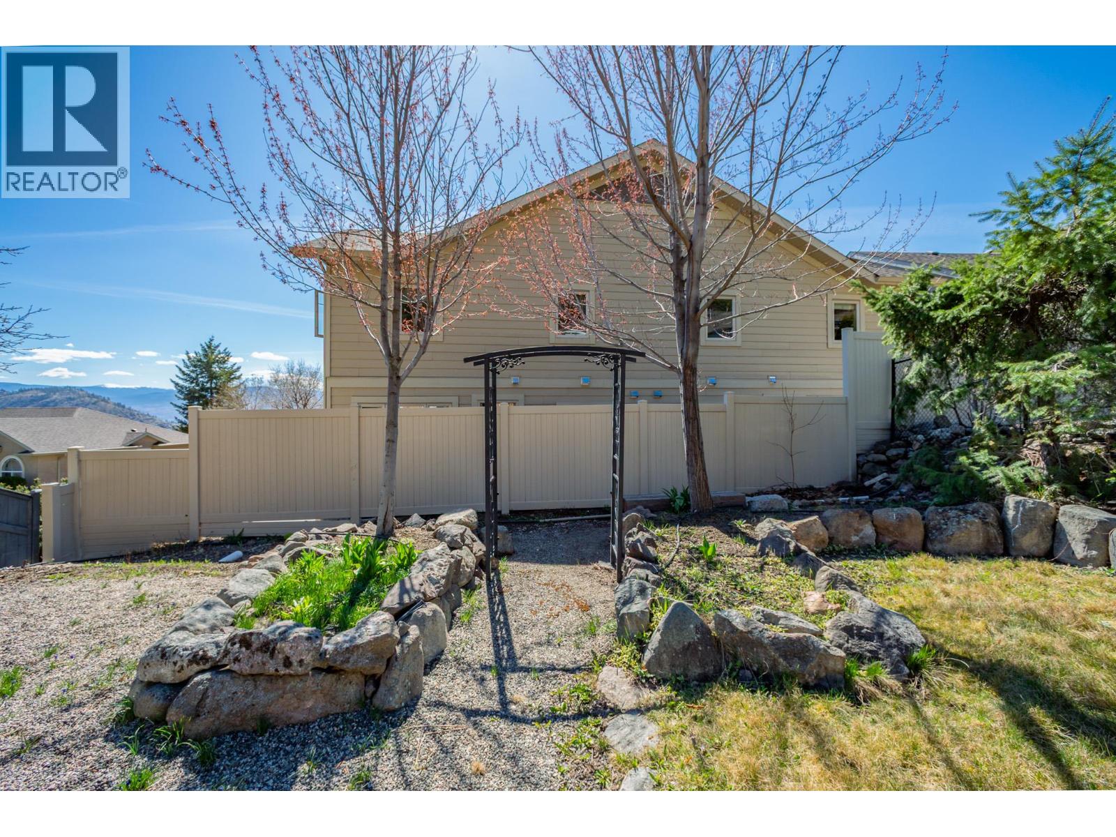 2317 Shannon Heights Place, Kelowna