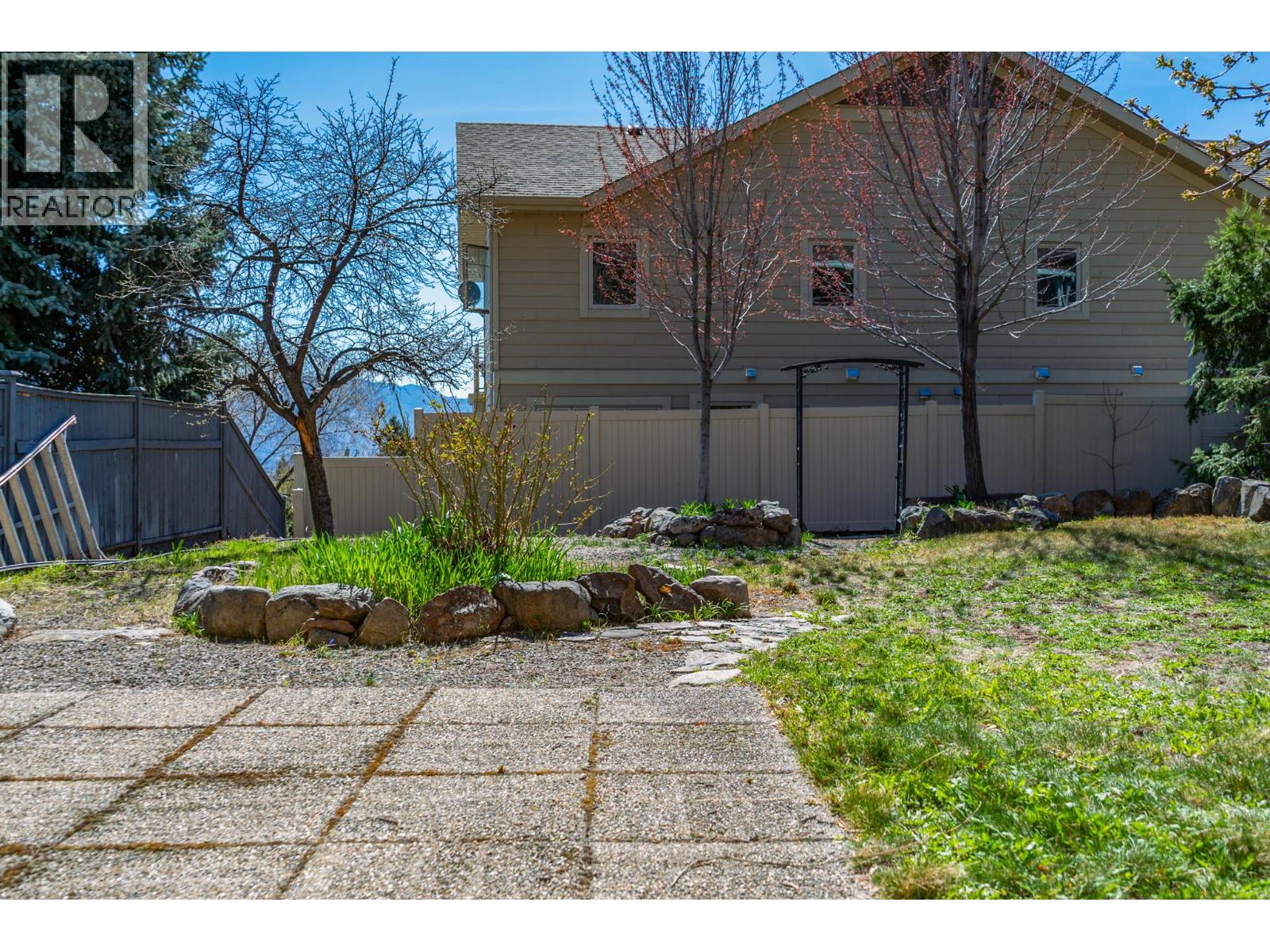 2317 Shannon Heights Place, Kelowna