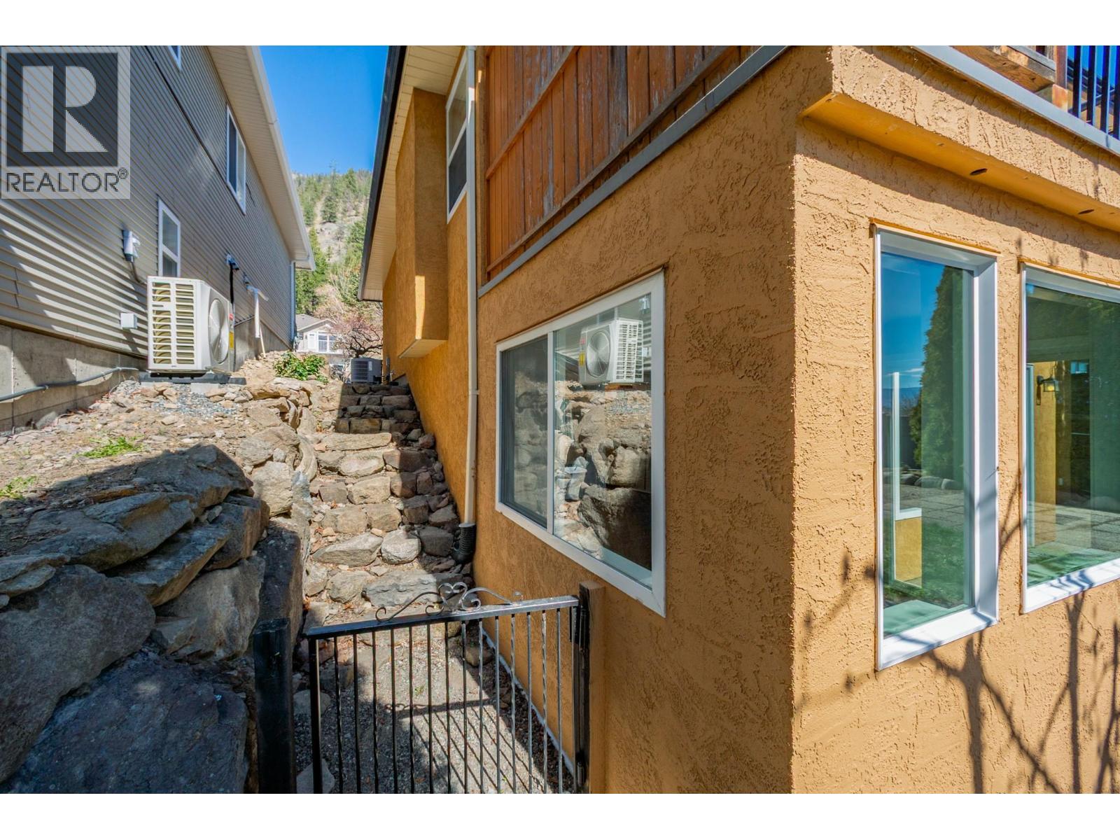 2317 Shannon Heights Place, Kelowna