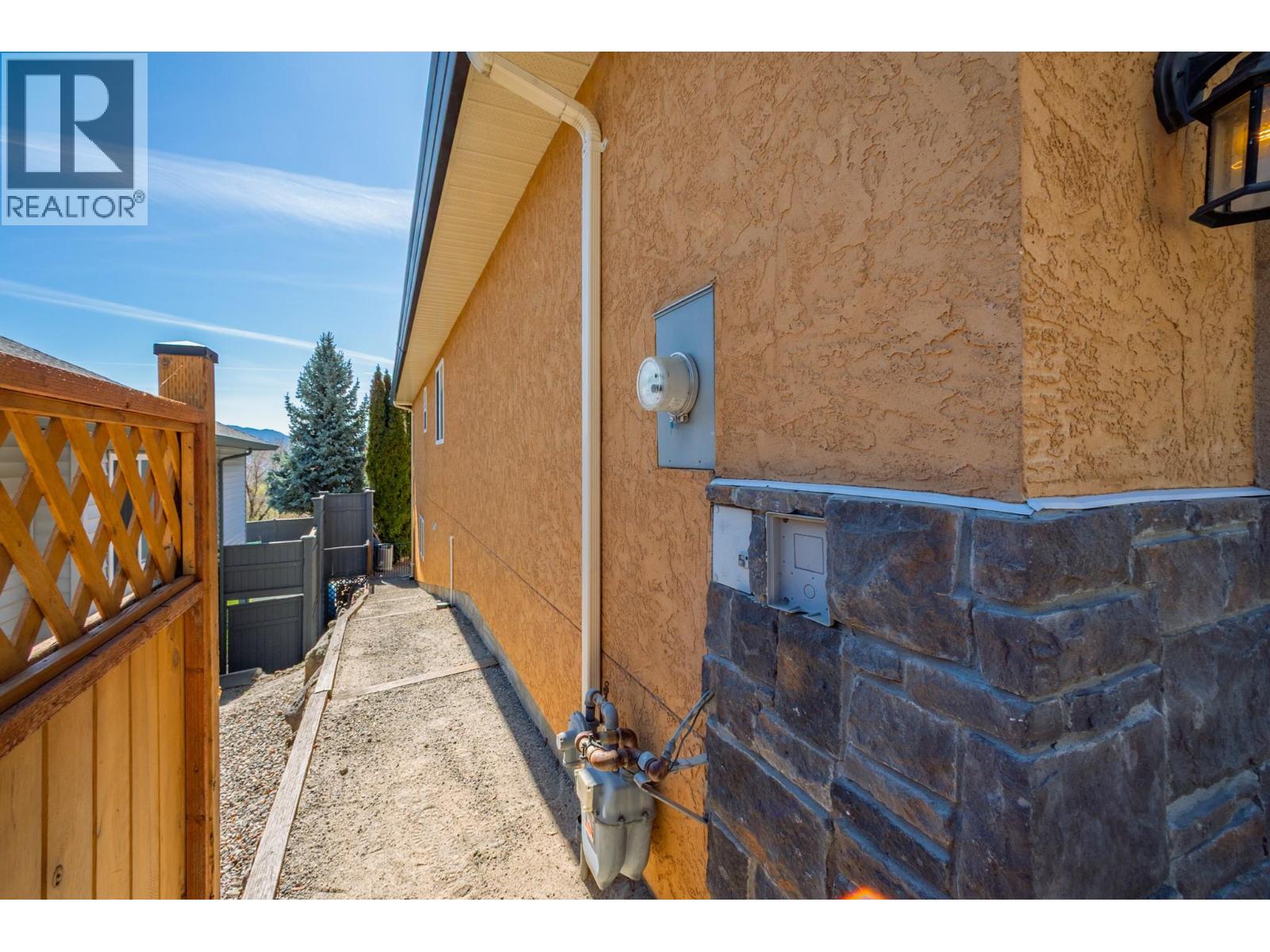 2317 Shannon Heights Place, Kelowna