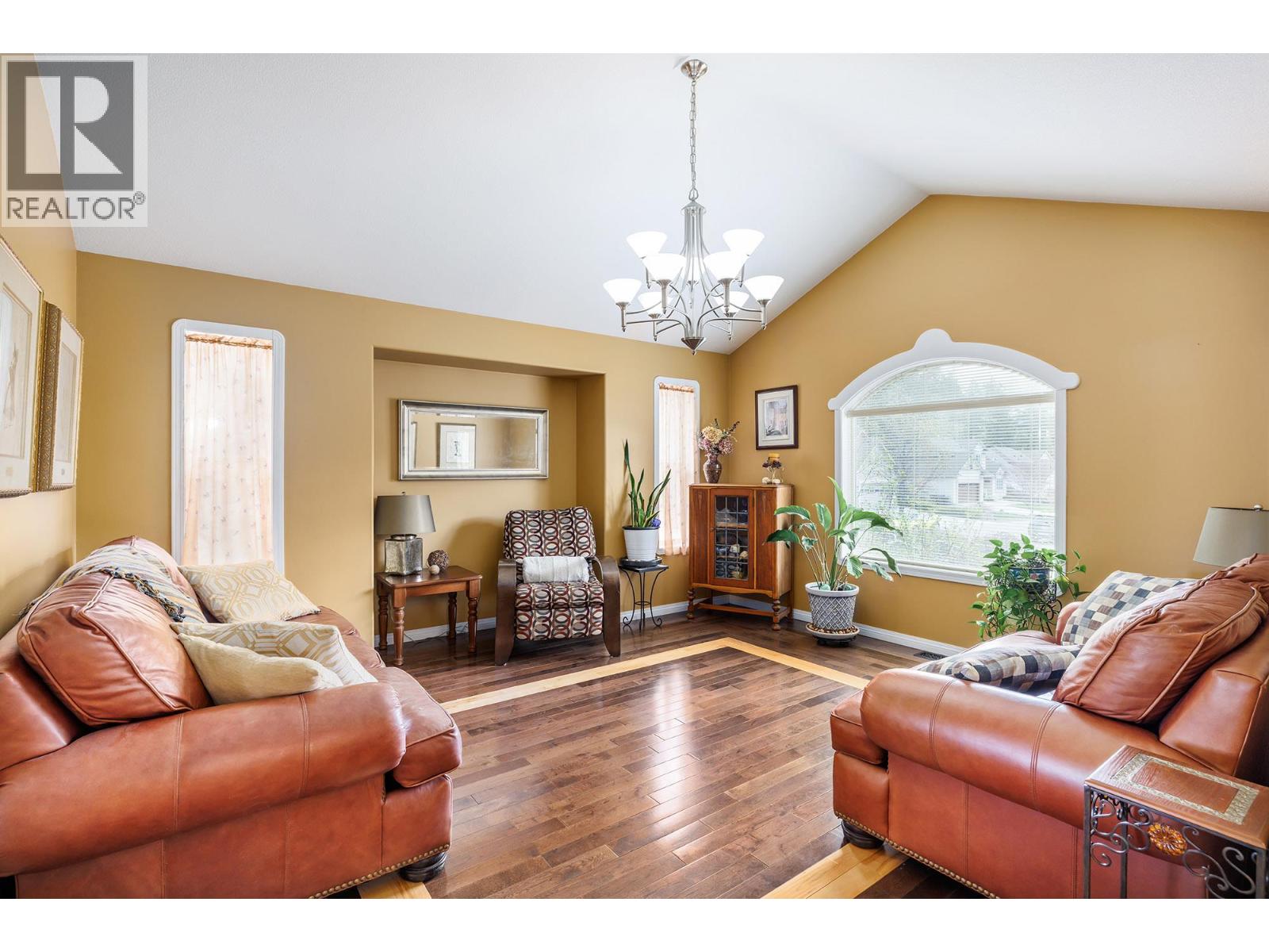 2212 Chilcotin Crescent, Kelowna