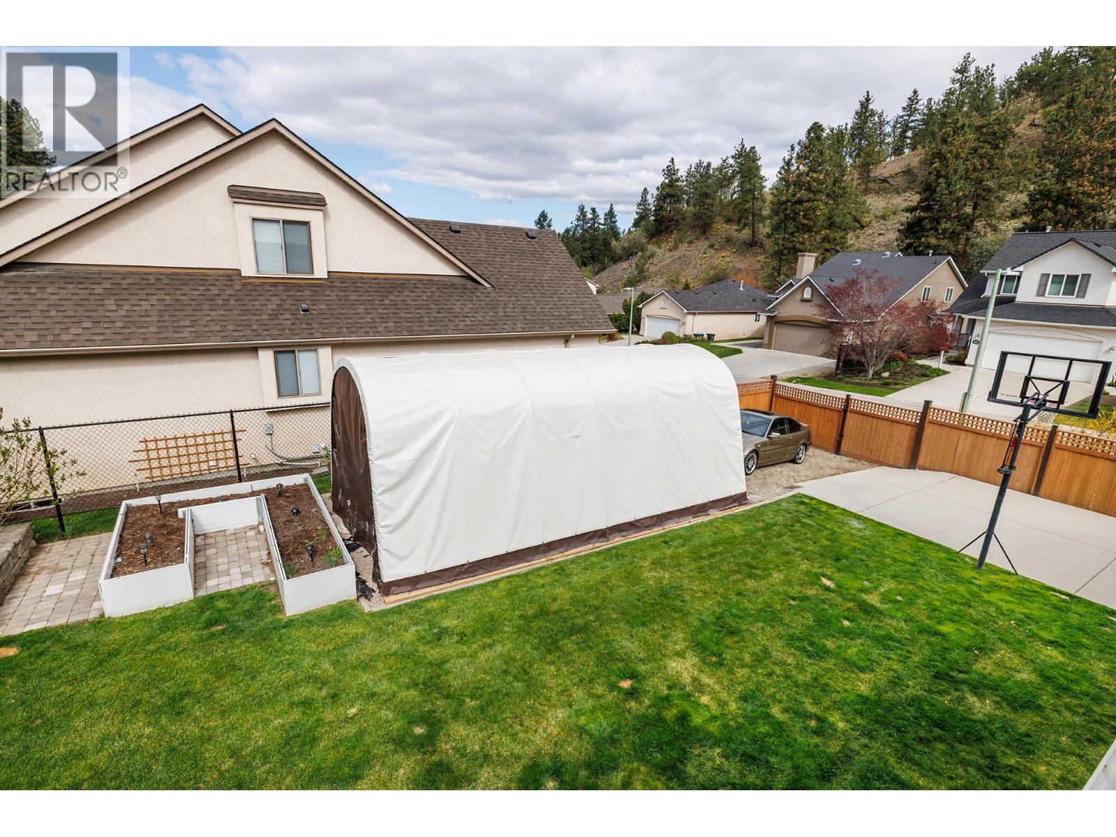 2212 Chilcotin Crescent, Kelowna