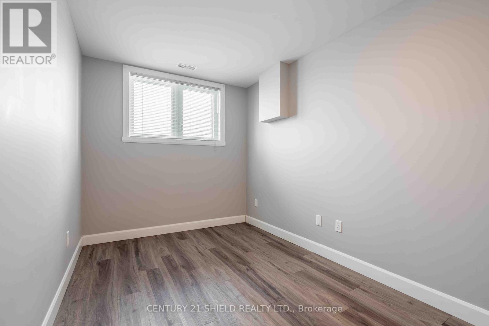 238 EAST RIDGE DRIVE — photo 18