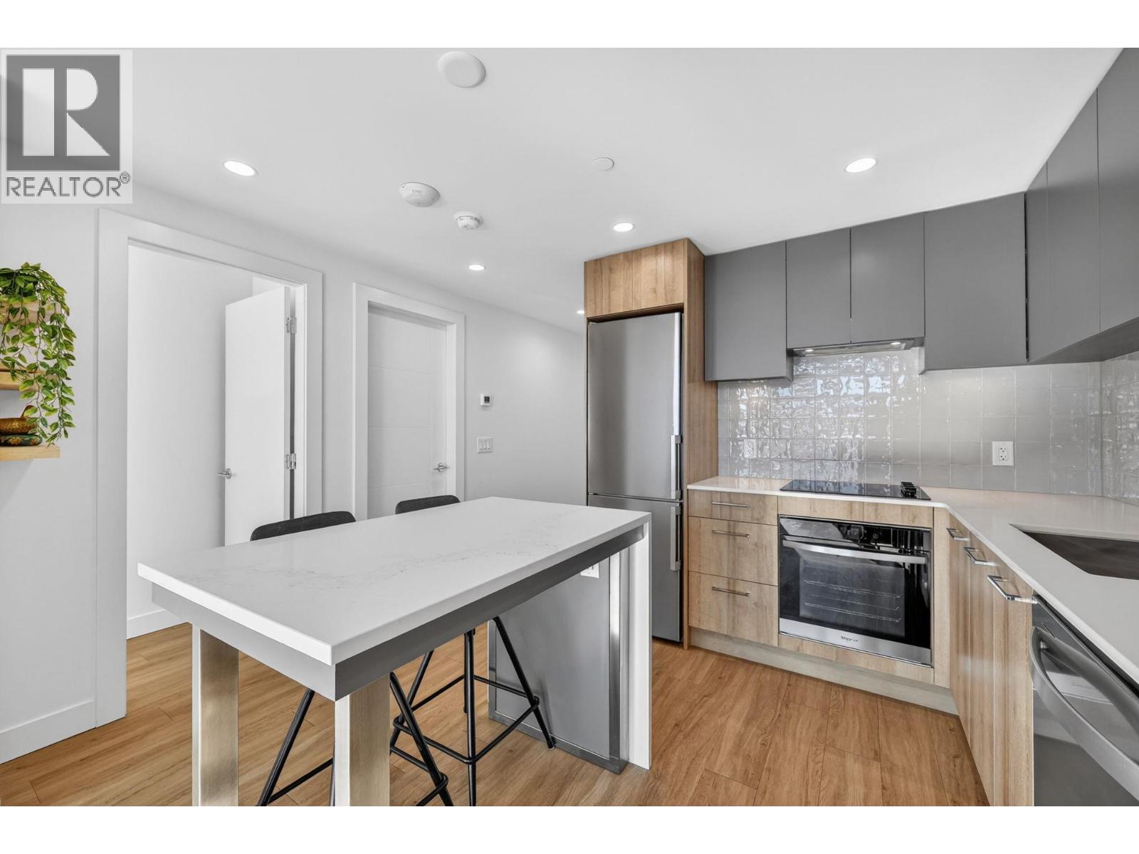3699 Capozzi Road Unit# 703 - photo 5
