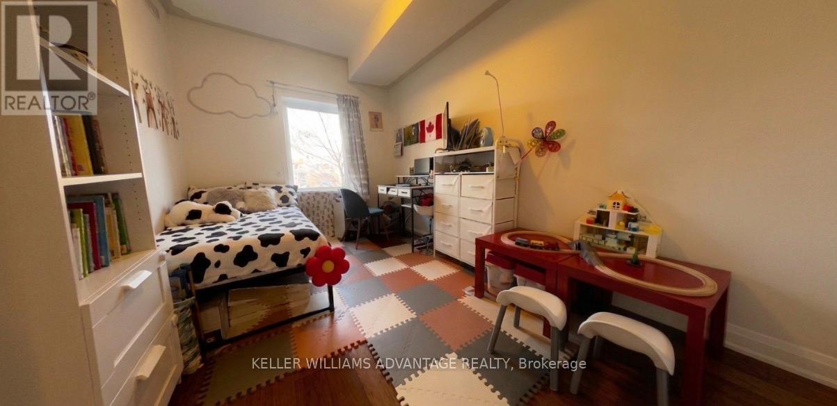 206 - 910 WENTWORTH STREET — photo 3