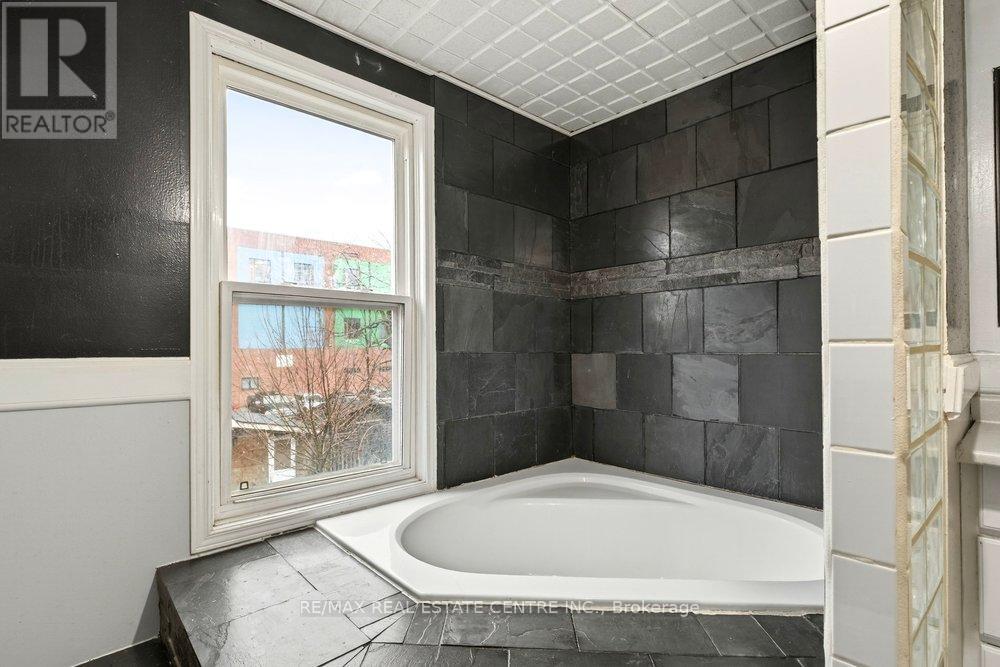23 FREDERICK AVENUE - 28