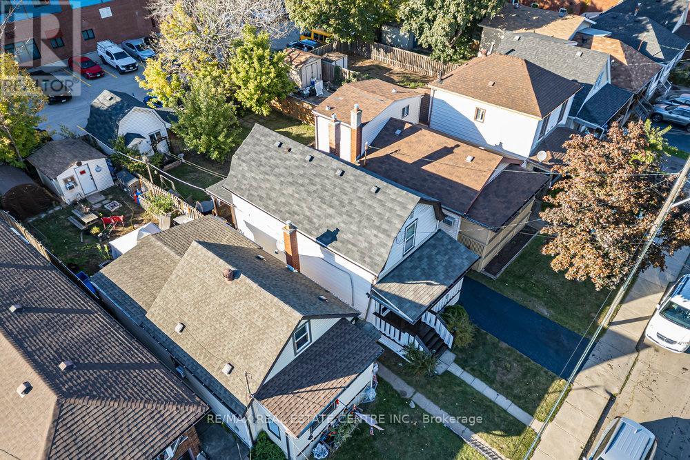 23 FREDERICK AVENUE - 33