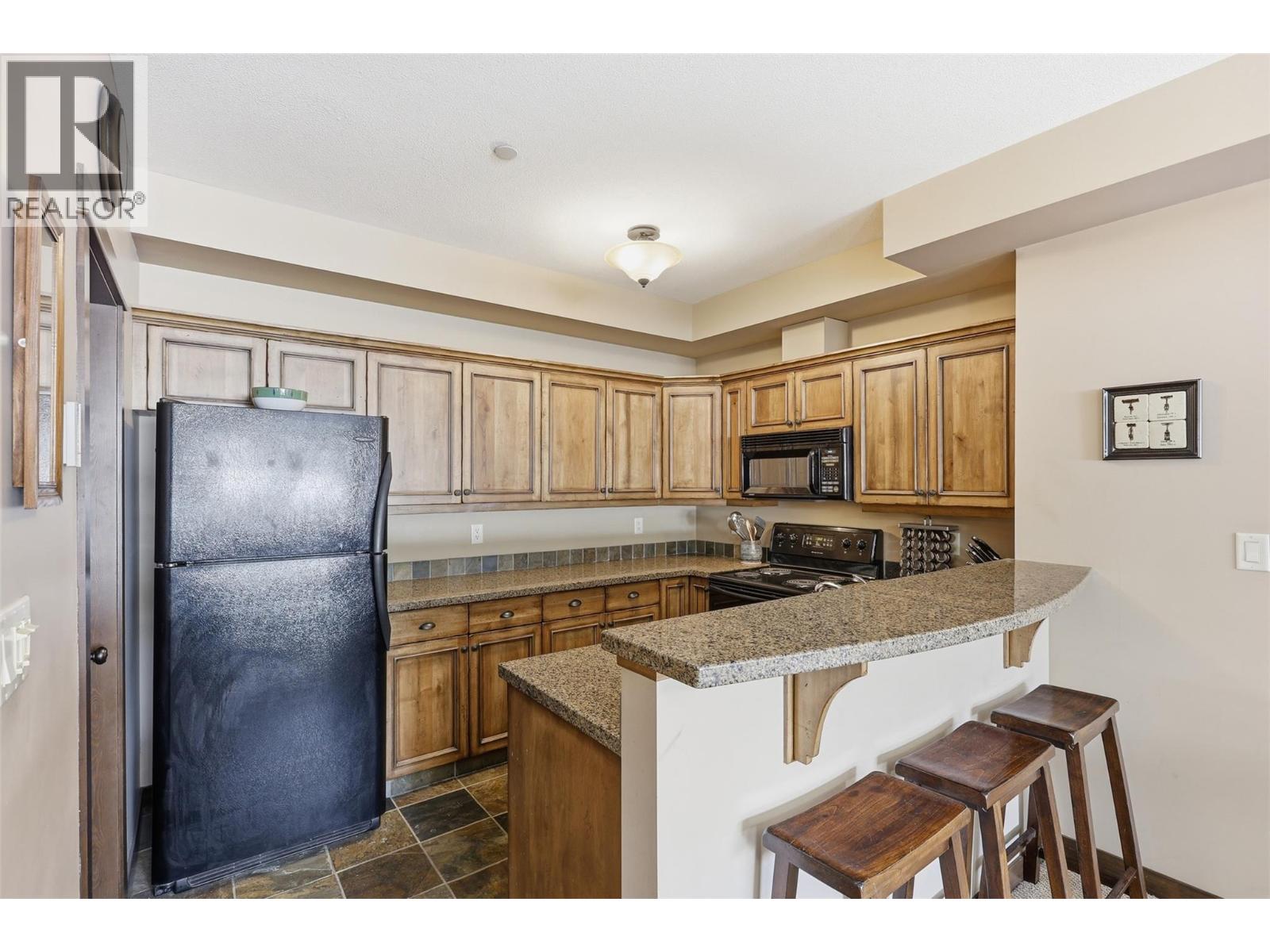 #13 5005 VALLEY DRIVE - 12