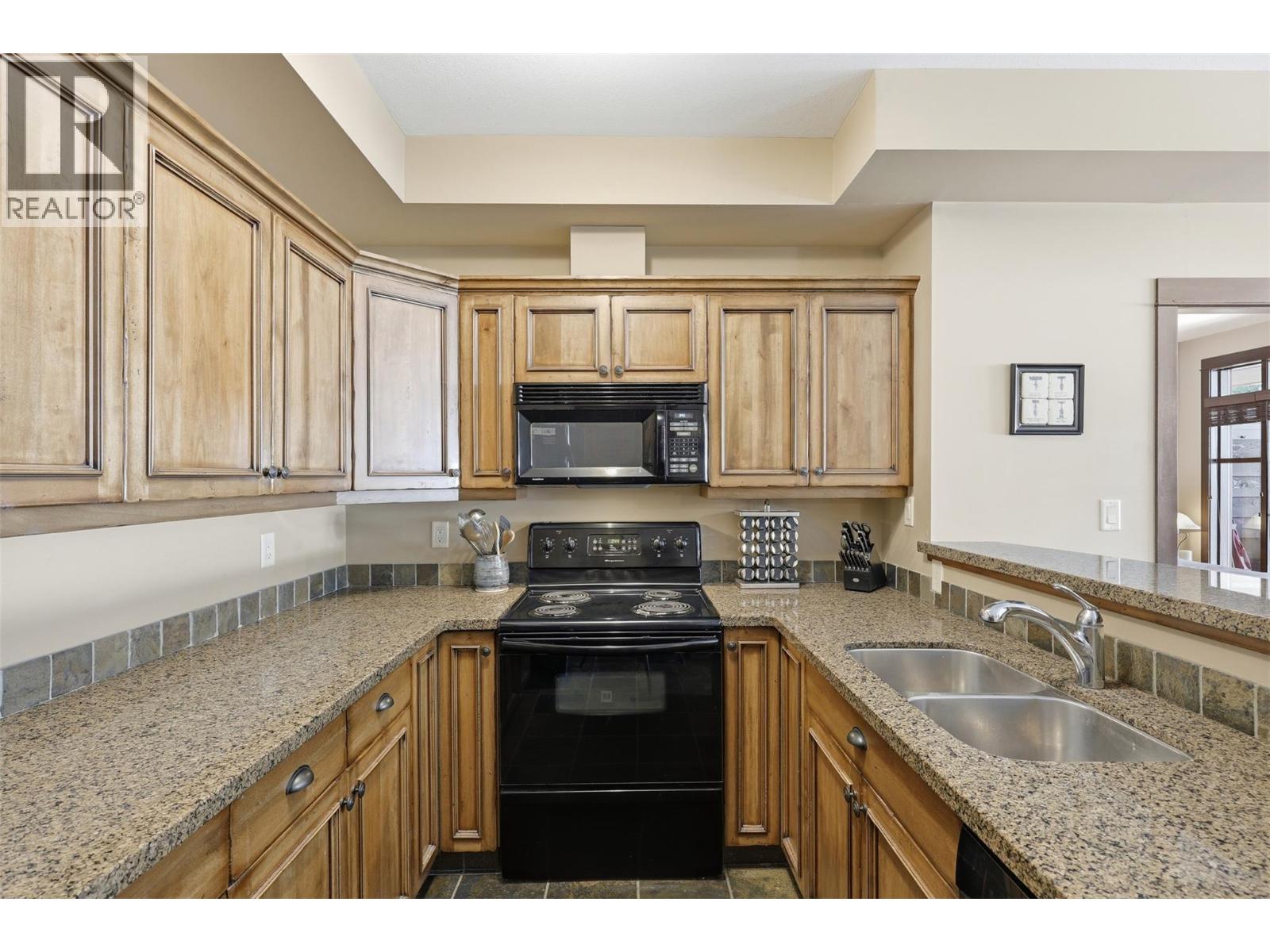 #13 5005 VALLEY DRIVE - 13