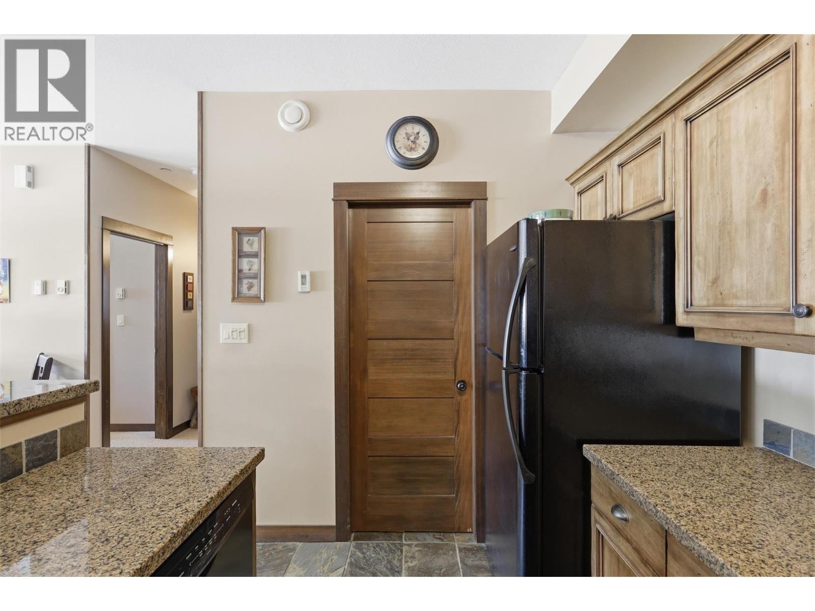 #13 5005 VALLEY DRIVE - 15