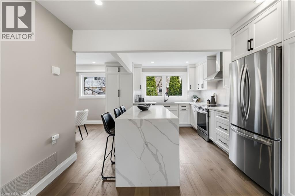 2485 WOBURN Crescent - 9