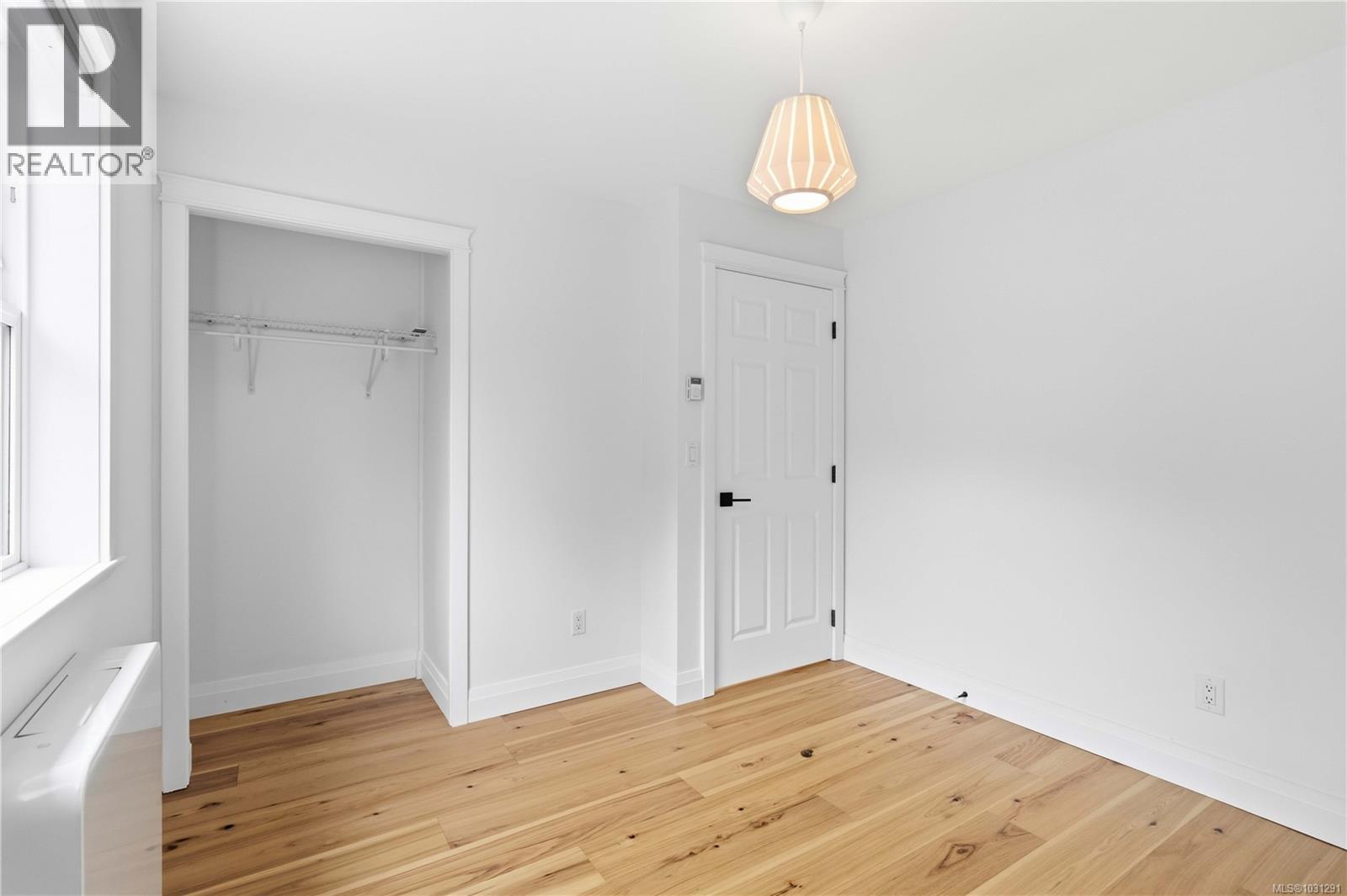  1012 Marwood Avenue, Langford