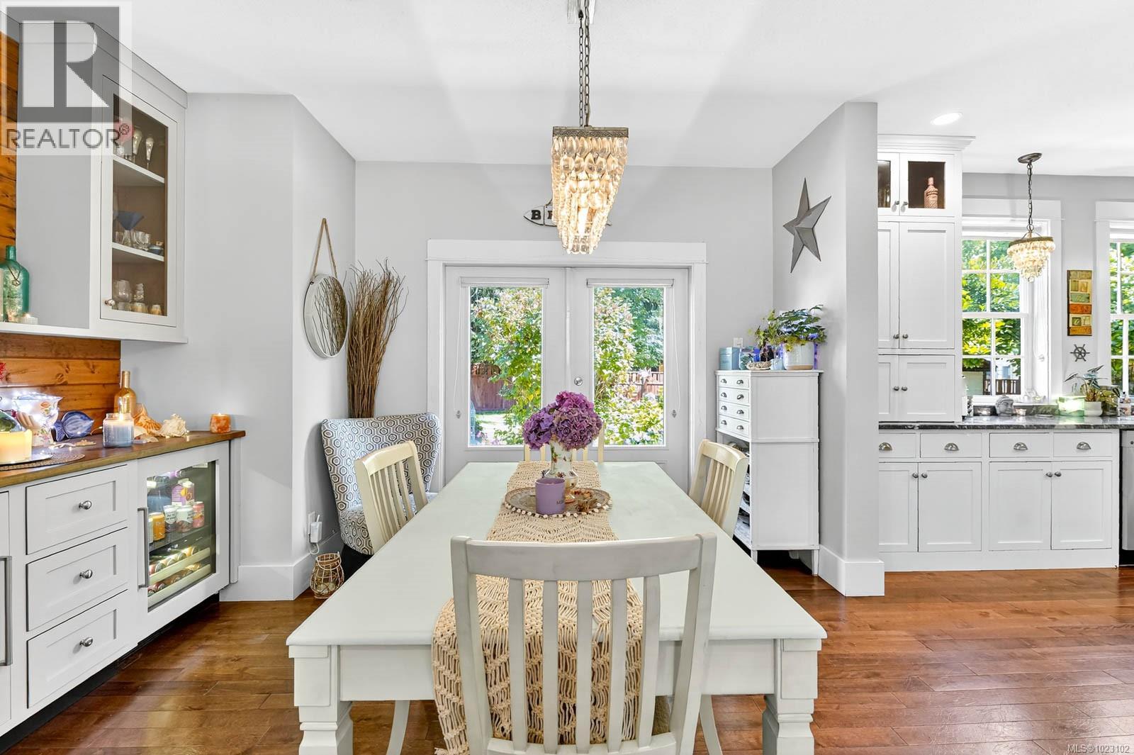 4455 ELIZABETH ST - 17