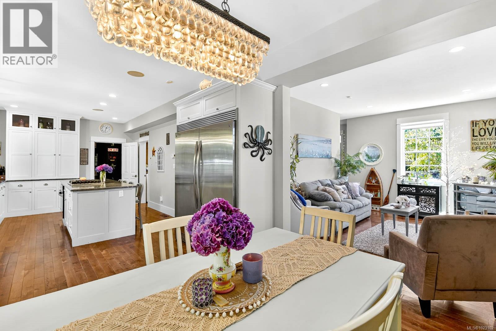 4455 ELIZABETH ST - 15