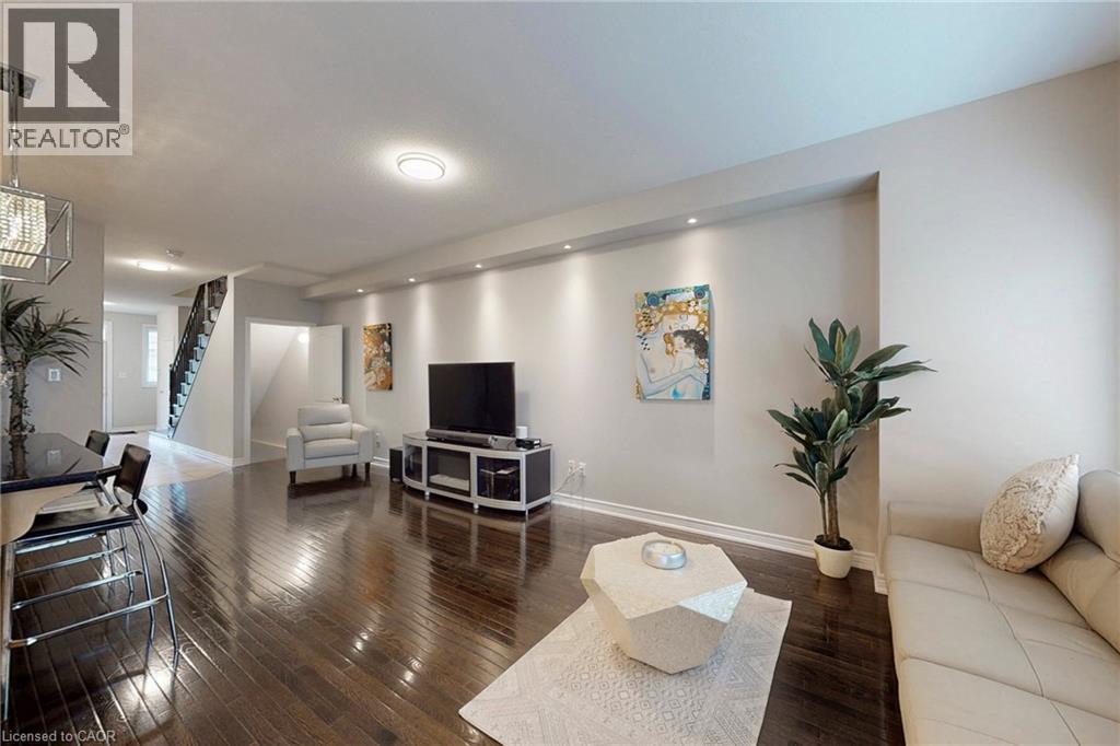 34 FOREST VALLEY Crescent - 8