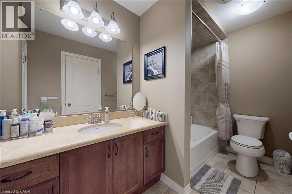 34 FOREST VALLEY Crescent - 35