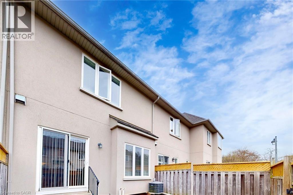 34 FOREST VALLEY Crescent - 45