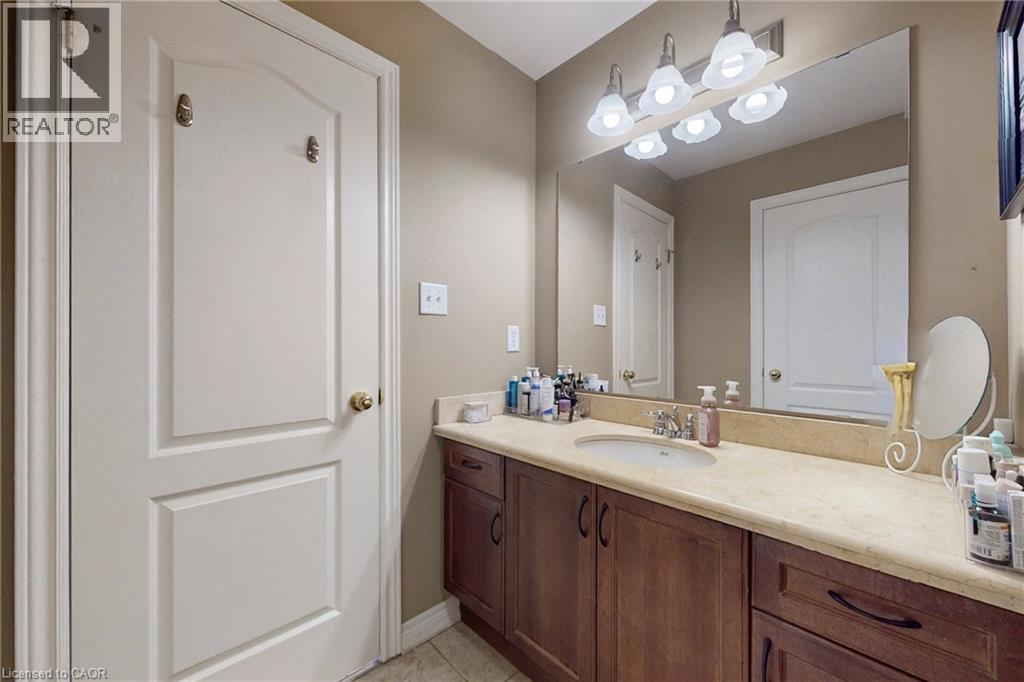 34 FOREST VALLEY Crescent - 36