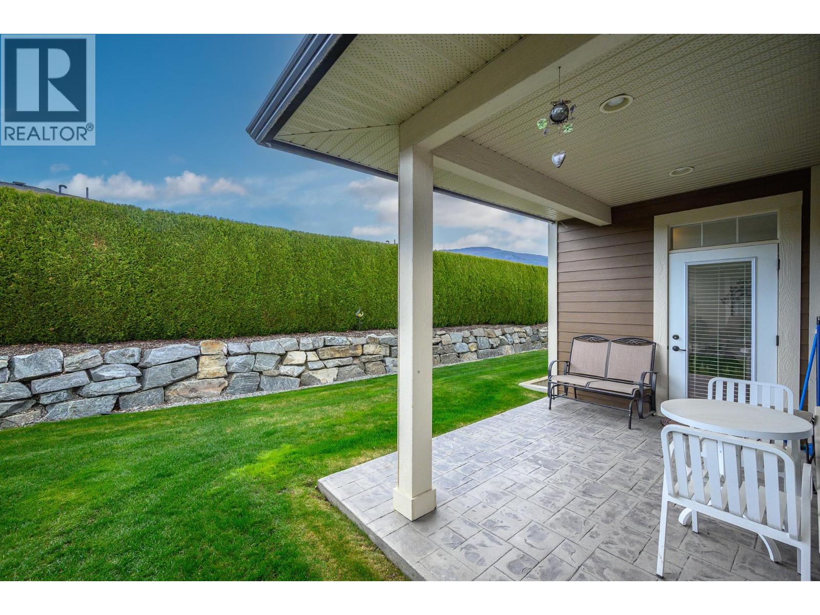 #28 3805 PATTEN DRIVE - 27