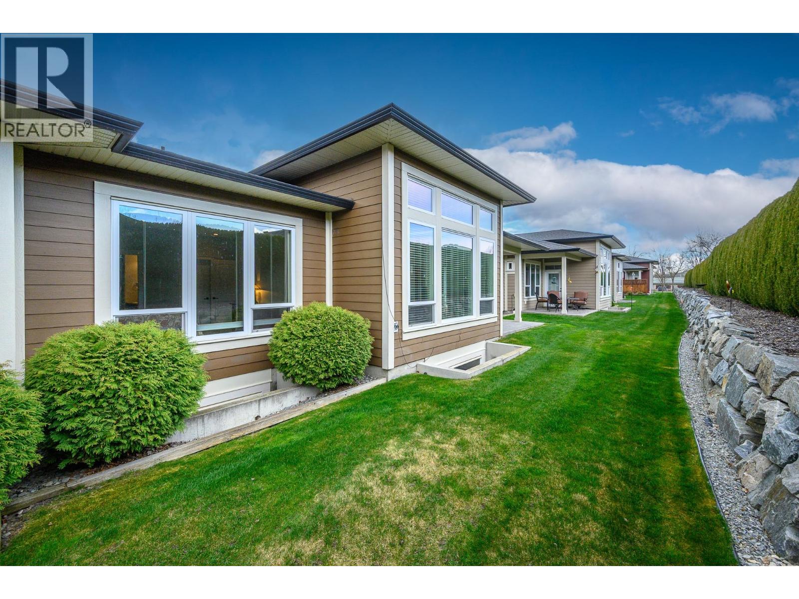 #28 3805 PATTEN DRIVE - 30