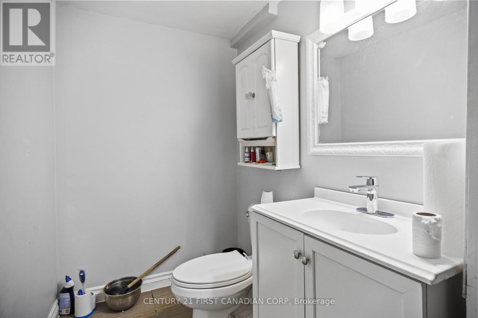 692 SEVILLA PARK PLACE Property Photo