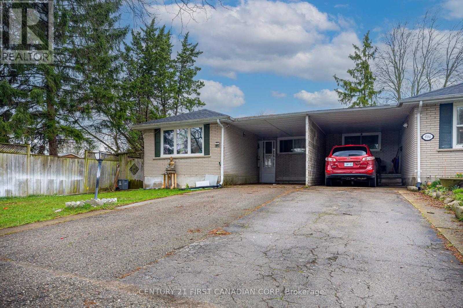 692 SEVILLA PARK PLACE Property Photo