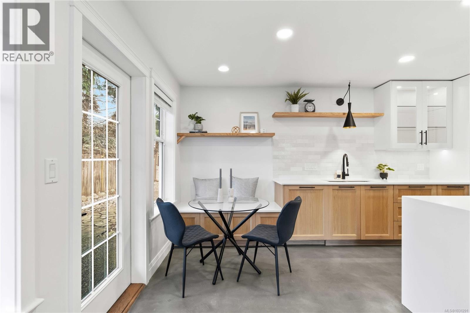  1012 Marwood Avenue, Langford