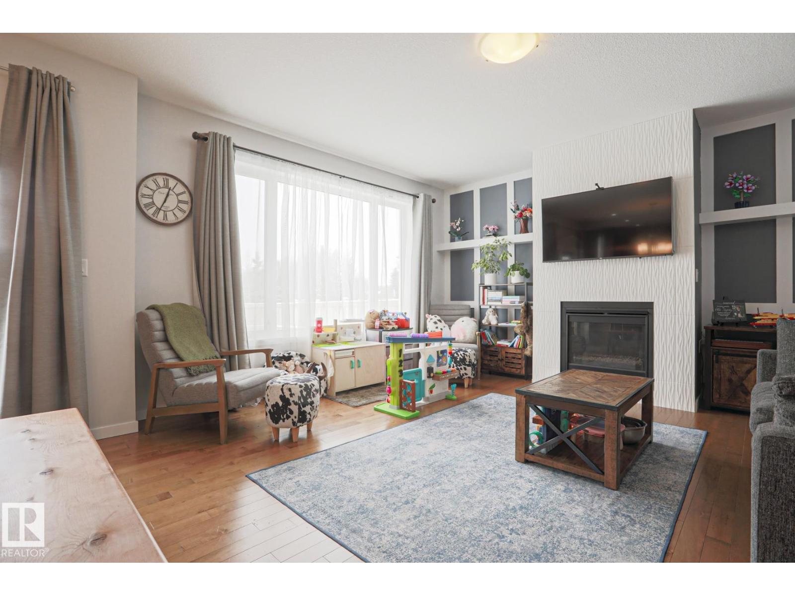 18 ENCHANTED WAY, St. Albert