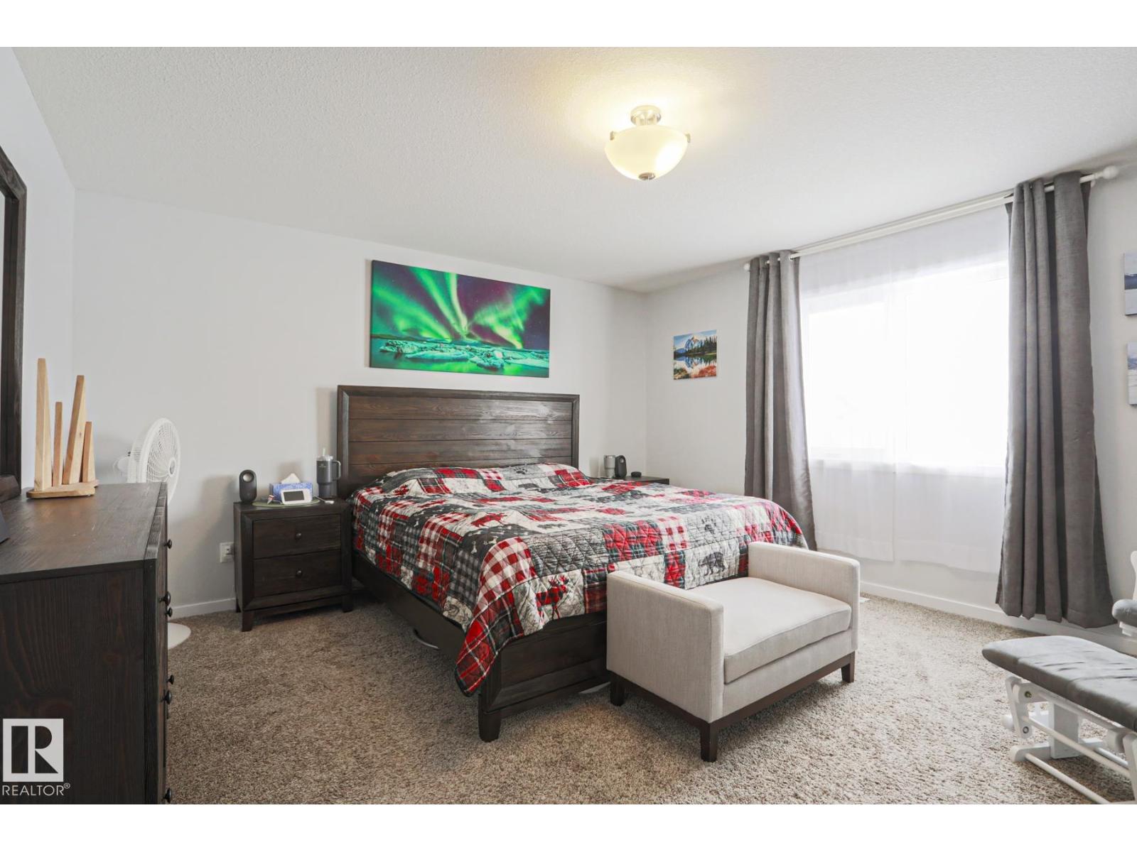 18 ENCHANTED WAY, St. Albert