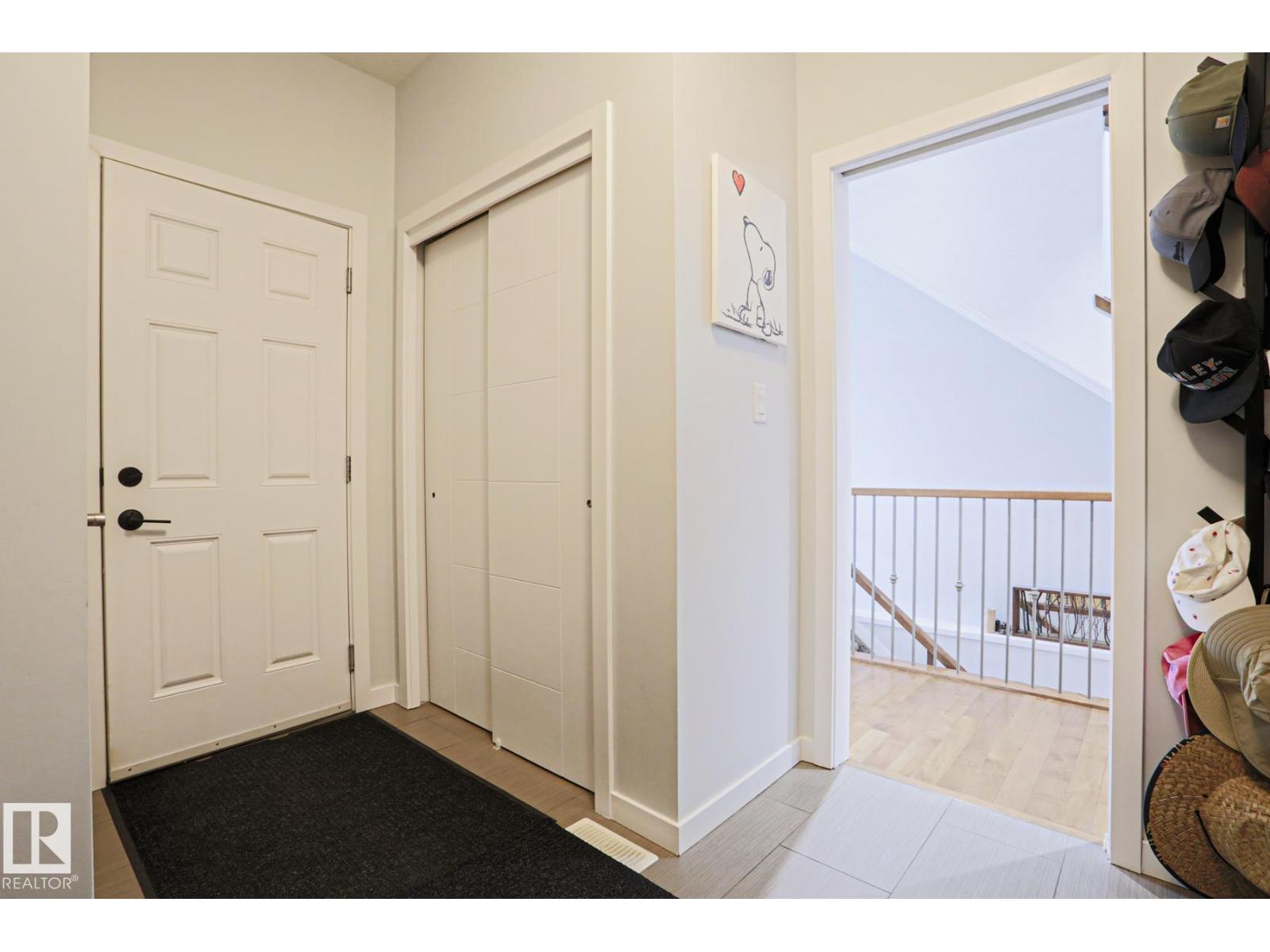 18 ENCHANTED WAY, St. Albert