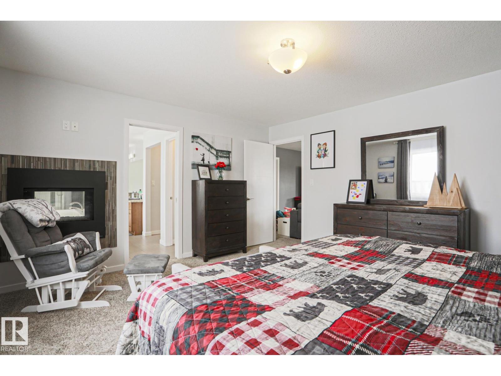 18 ENCHANTED WAY, St. Albert