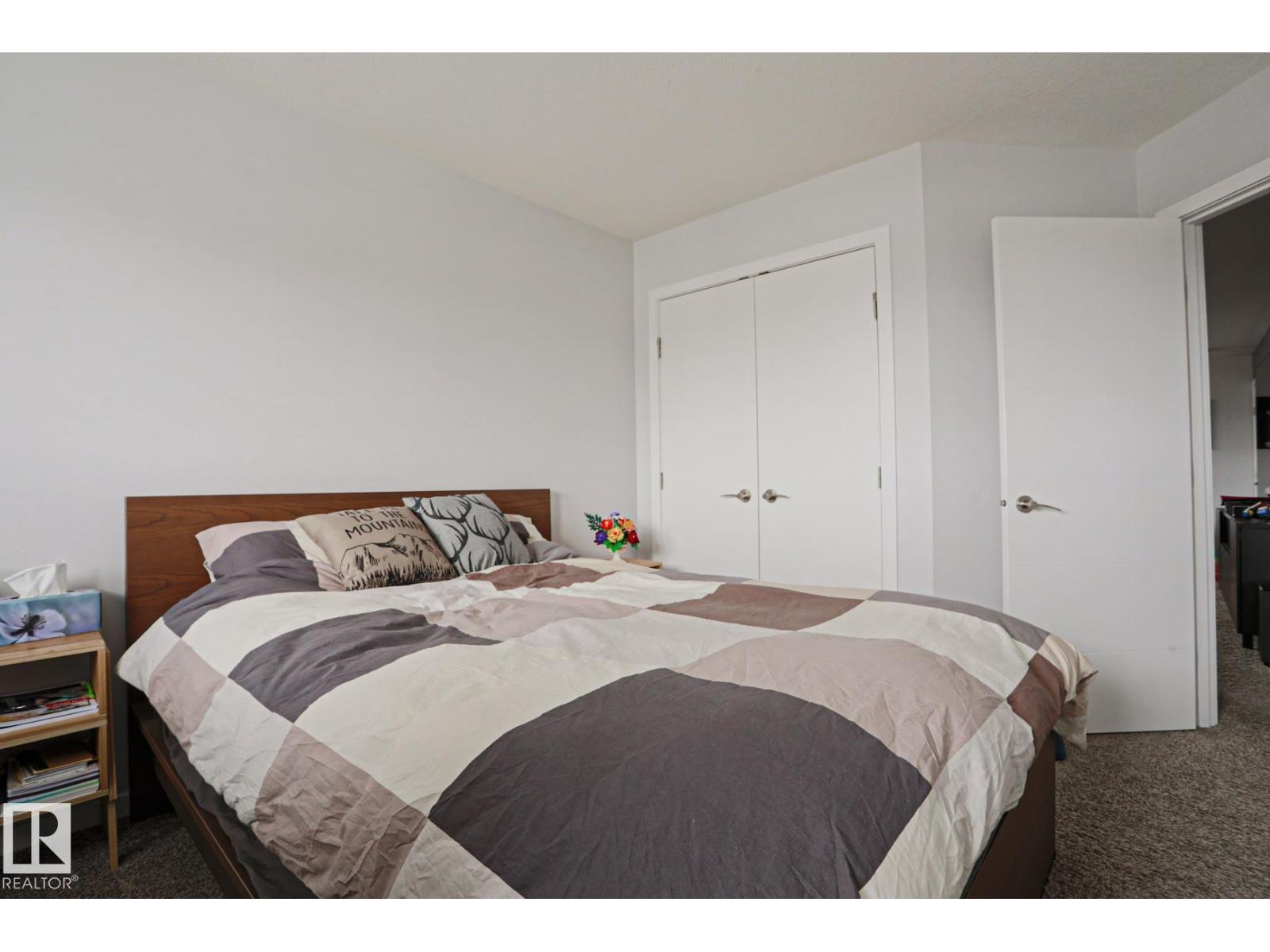 18 ENCHANTED WAY, St. Albert