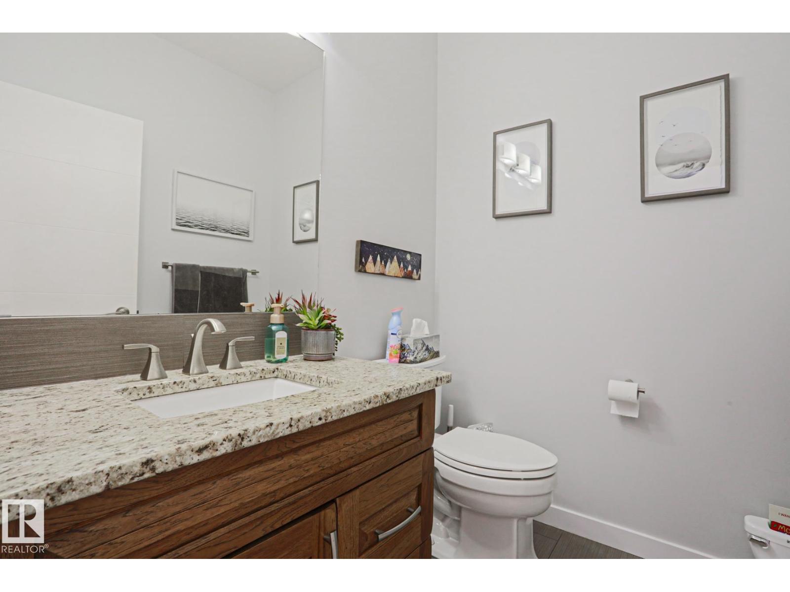 18 ENCHANTED WAY, St. Albert